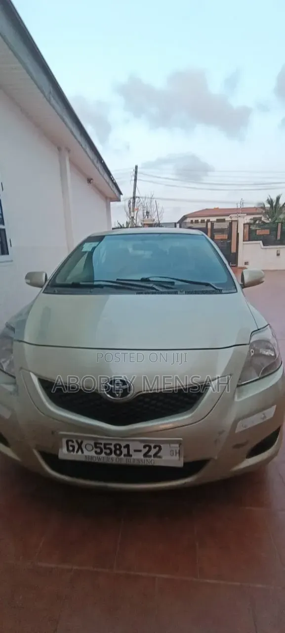 Toyota Belta 2010