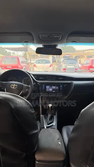 Toyota Corolla 2014 Red