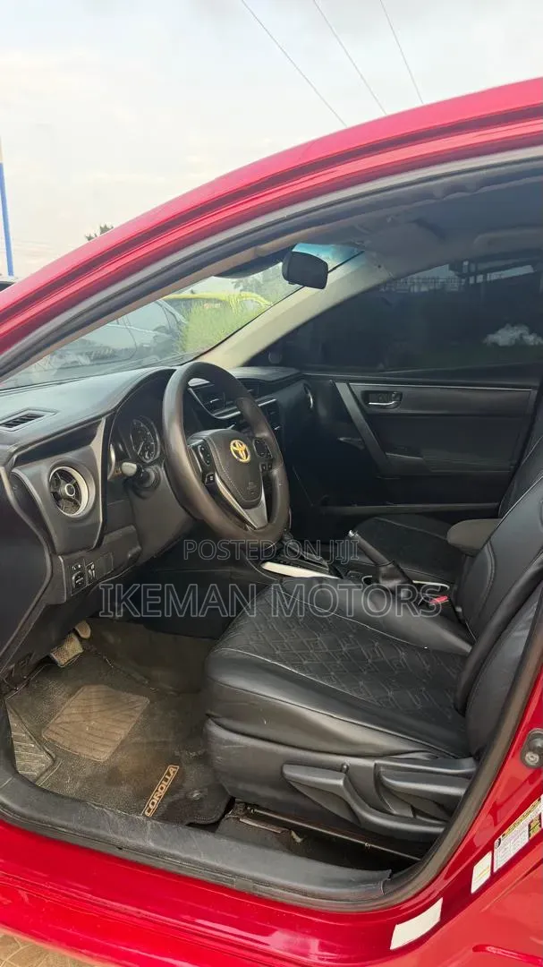 Toyota Corolla 2014 Red