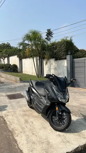 Honda Forza 2024 Black