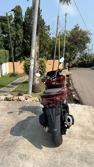 Honda 2024 Red