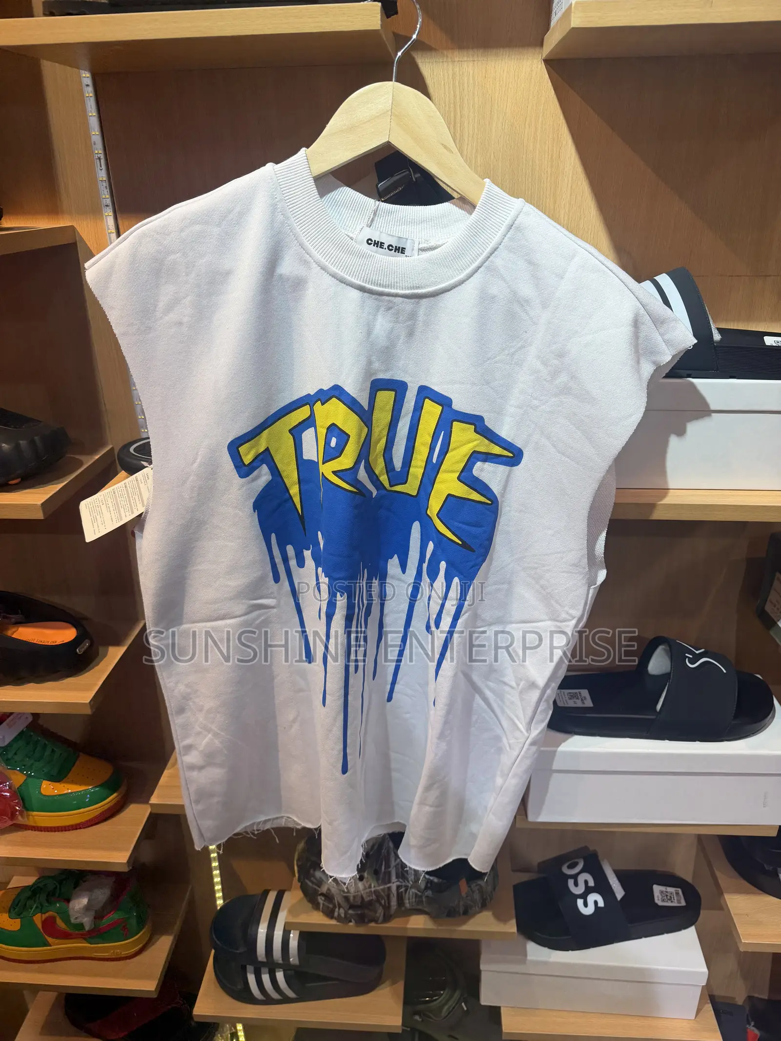 Man’s Sleeveless Shirt