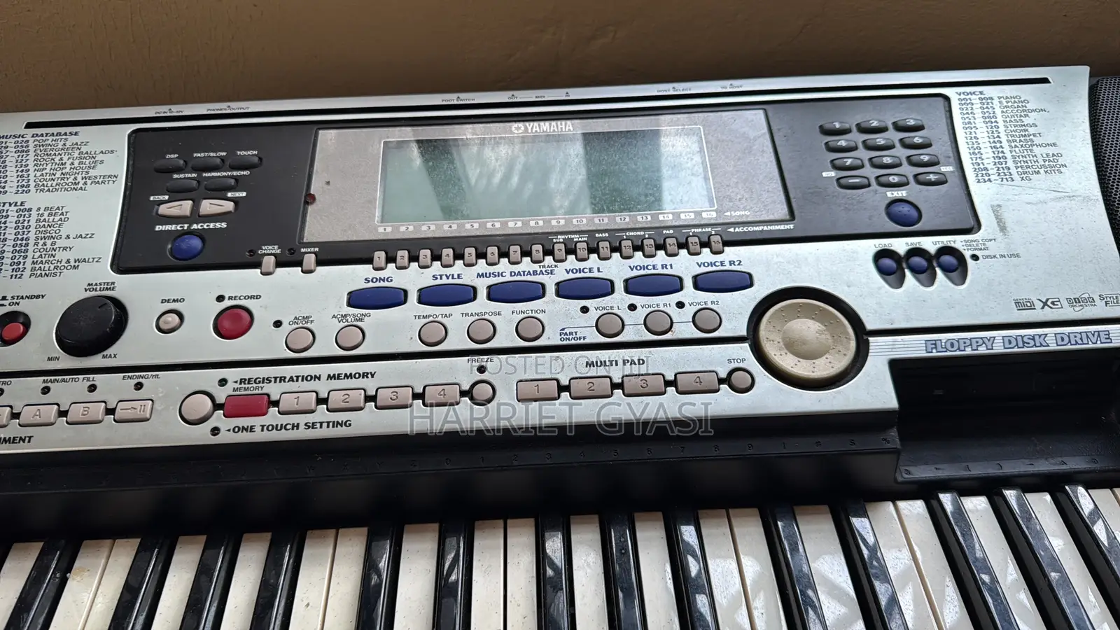 Yamaha PSR 550
