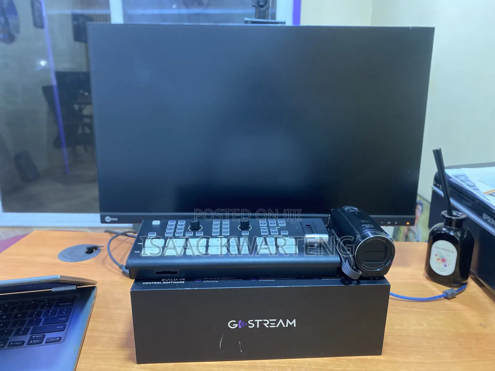 Camera and Osee Gostream