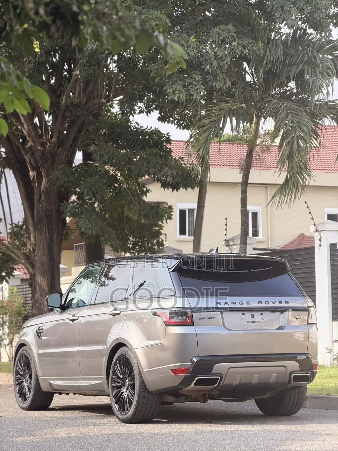 Land Rover Range Rover Sport HSE 2019 Gray