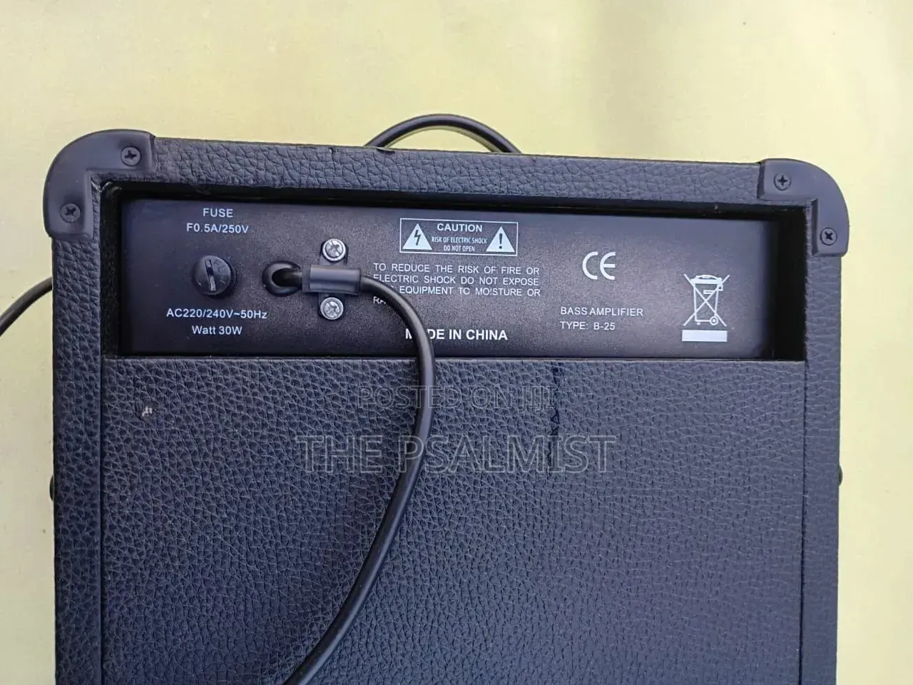 Vision B-25 Bass Guitar Combo