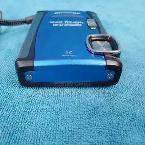 Olympus Stylus Tough 6000 Digital Camera. Waterproof.SD Card/Charger