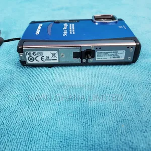Olympus Stylus Tough 6000 Digital Camera. Waterproof.SD Card/Charger