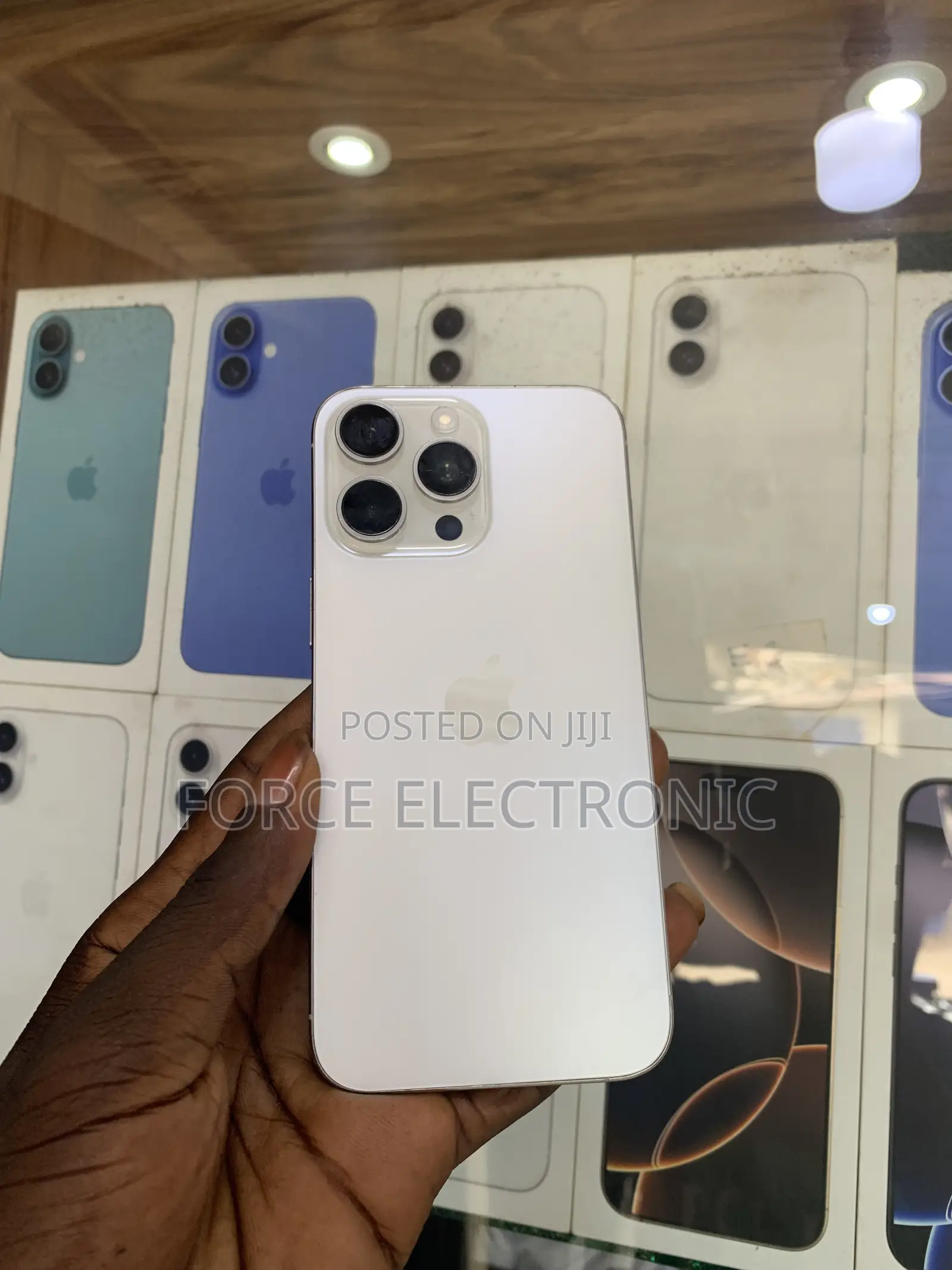 New Apple iPhone 16 Pro Max 256 GB White