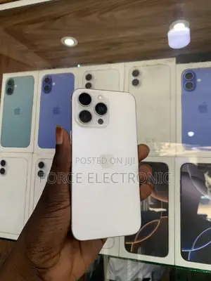 New Apple iPhone 16 Pro Max 256 GB White
