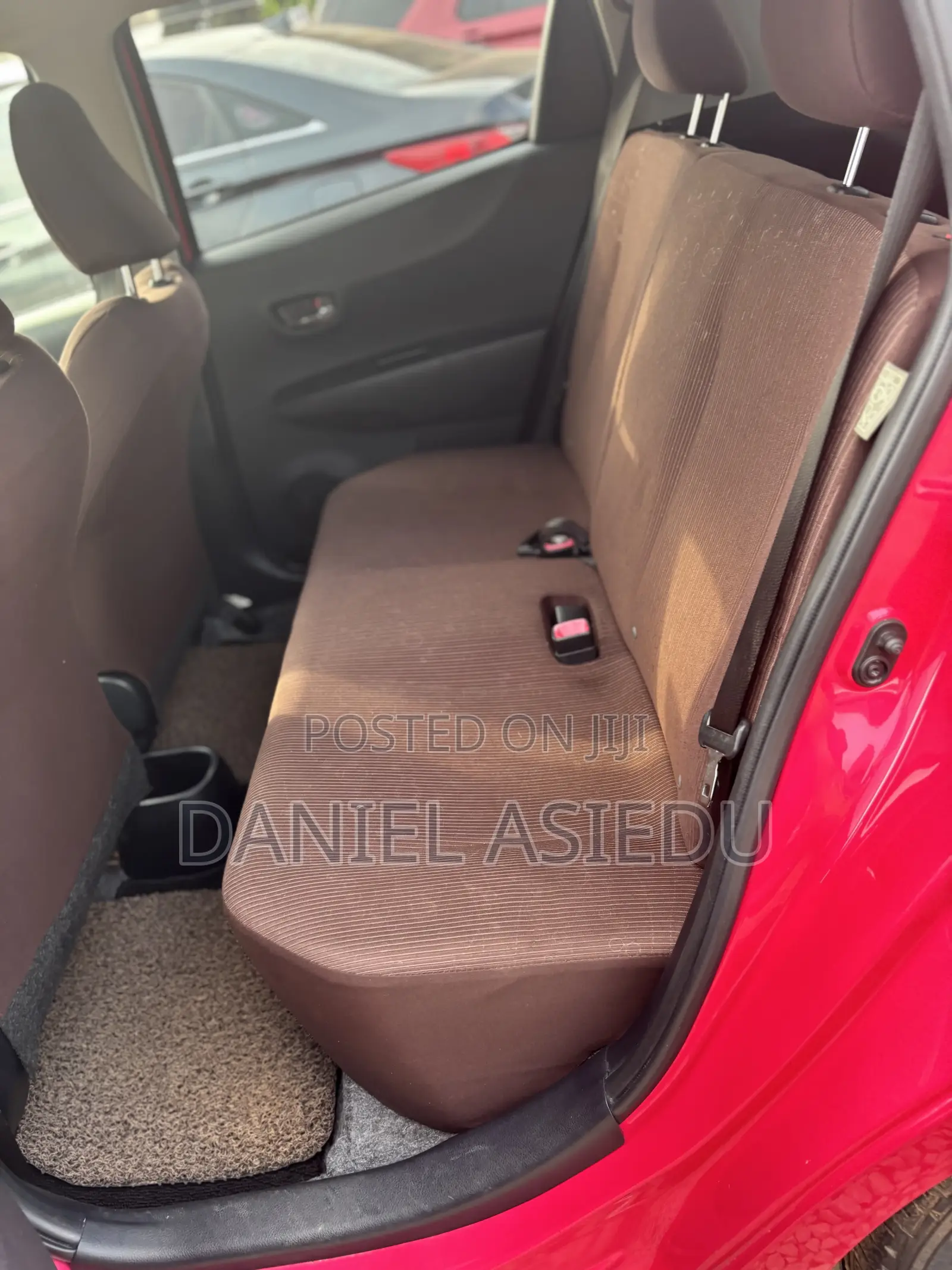 Toyota Vitz 1.3 AWD 3dr 2013 Pink