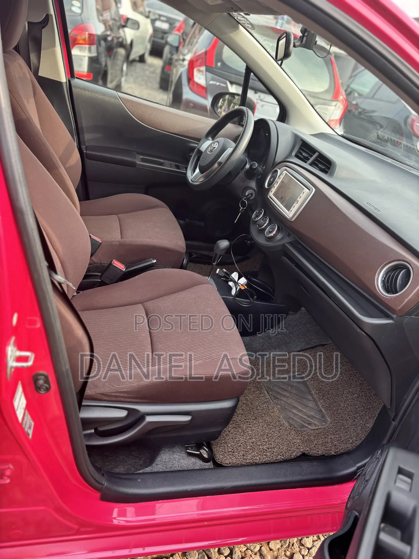 Toyota Vitz 1.3 AWD 3dr 2013 Pink