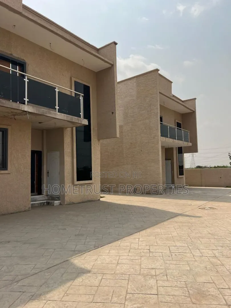 4bdrm Duplex in Ashaley Botwe, Nmai-Dzorn for sale