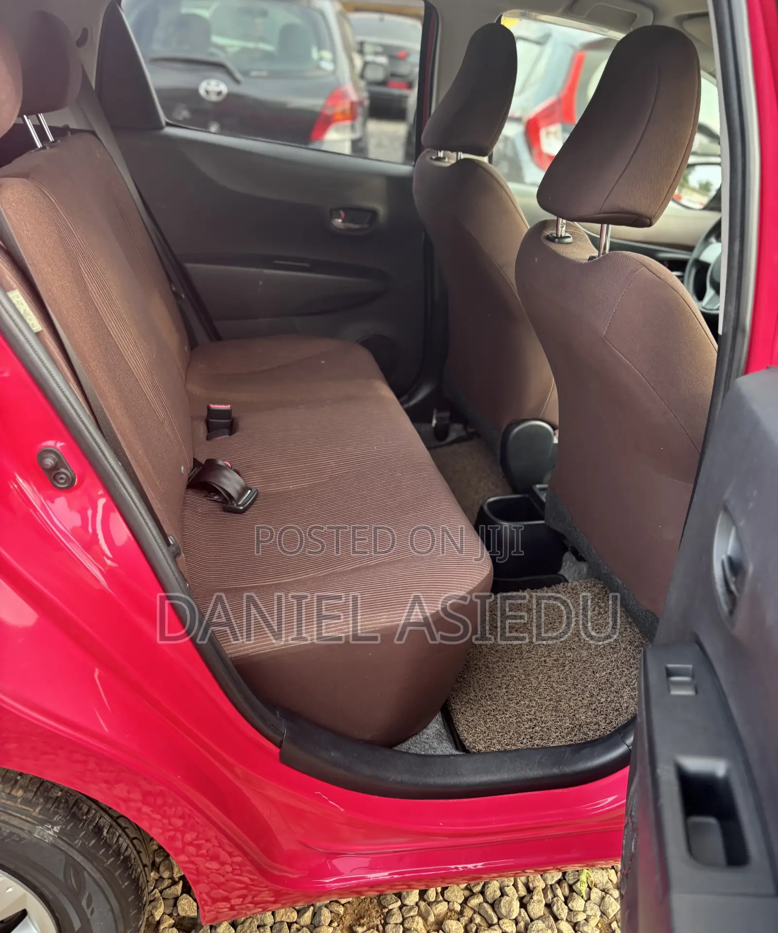 Toyota Vitz 1.3 AWD 3dr 2013 Pink