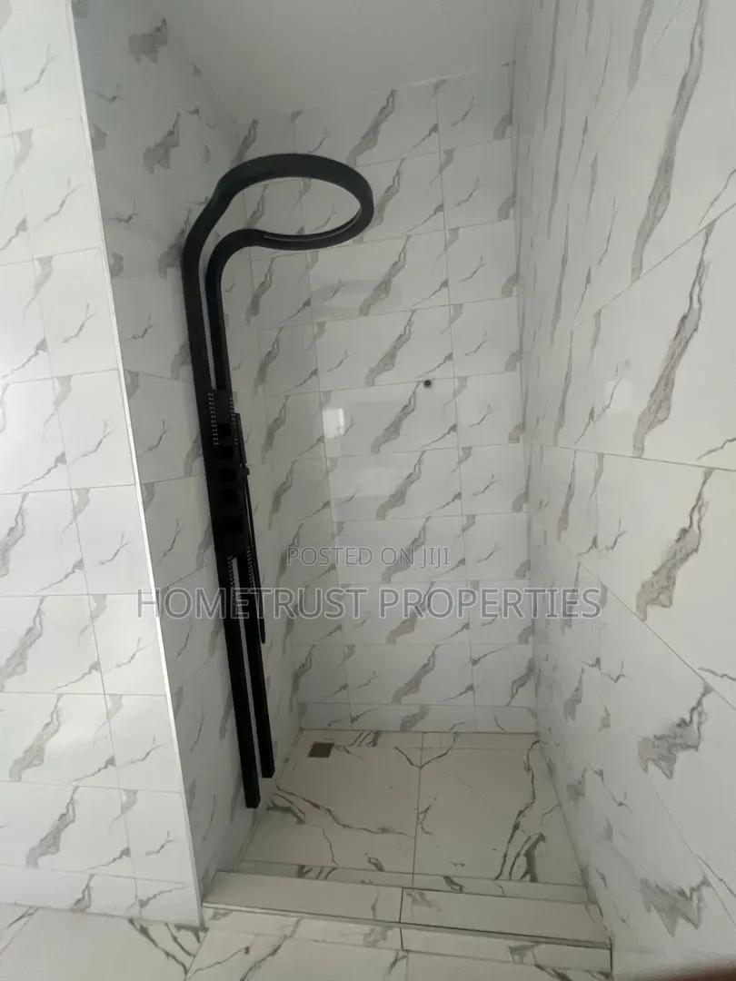 4bdrm Duplex in Ashaley Botwe, Nmai-Dzorn for sale