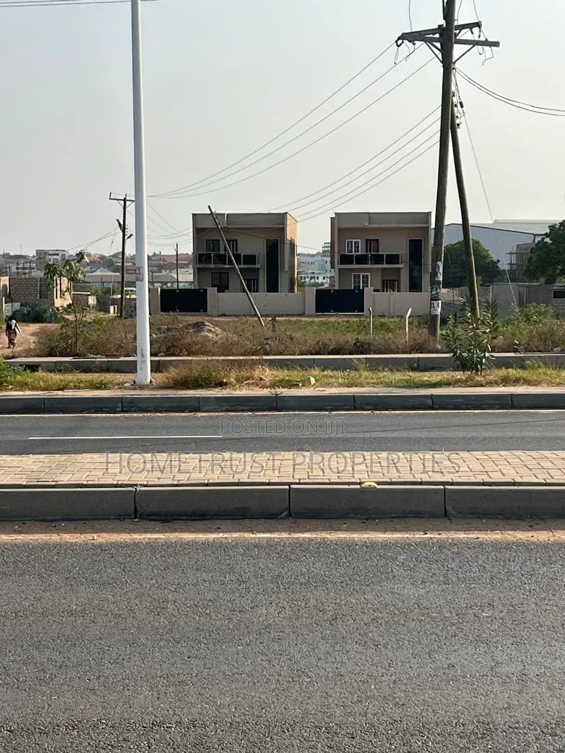 4bdrm Duplex in Ashaley Botwe, Nmai-Dzorn for sale