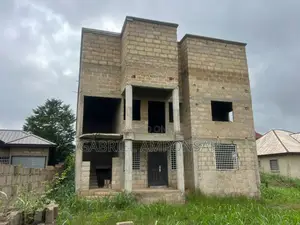 8 Bedroom Flat