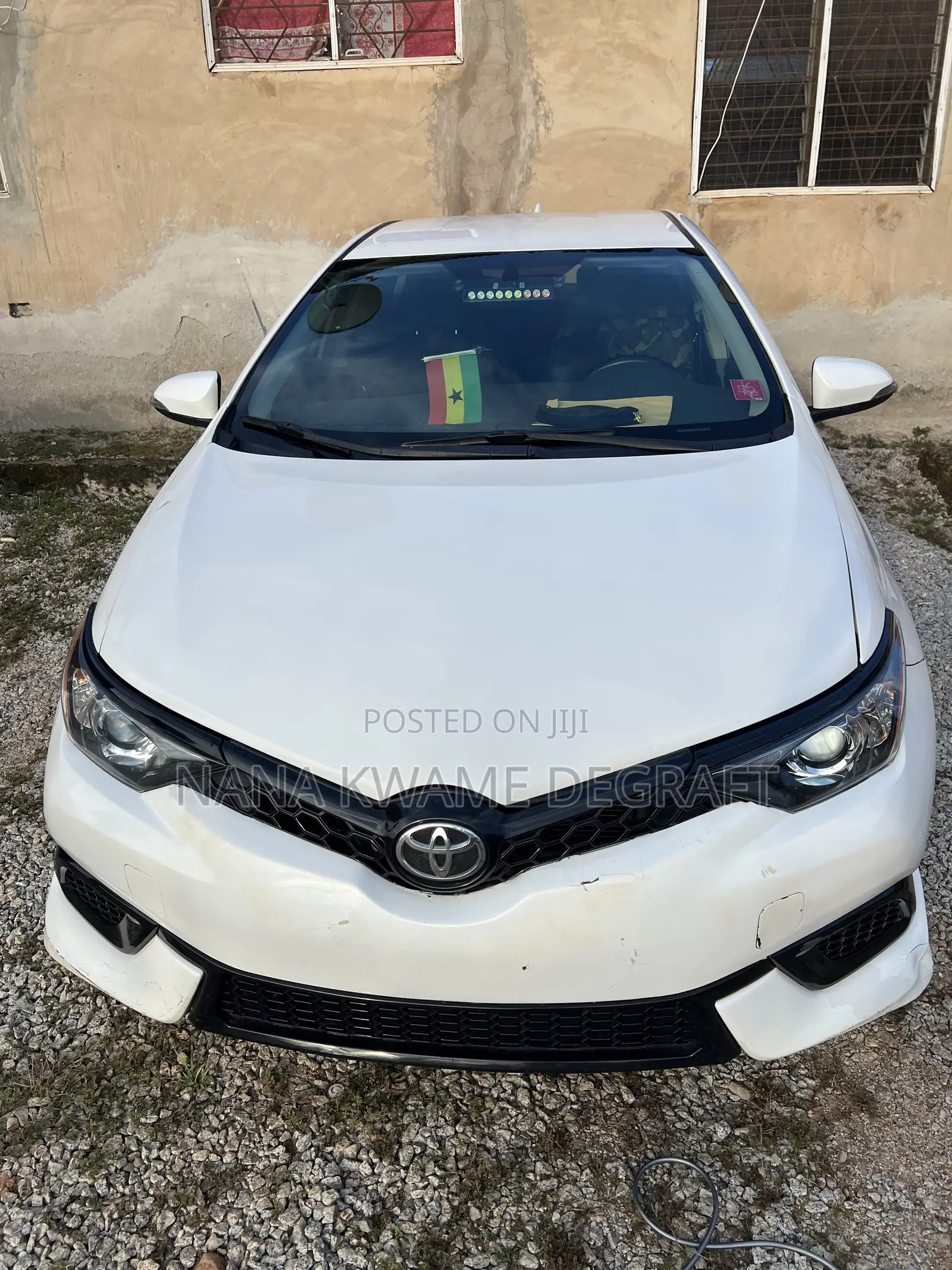 Toyota Corolla SE Special Edition 4dr Sedan (1.8L 4cyl CVT) 2017 White