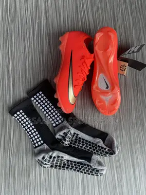 Original New Nike Football Boot With Accessories at Cool