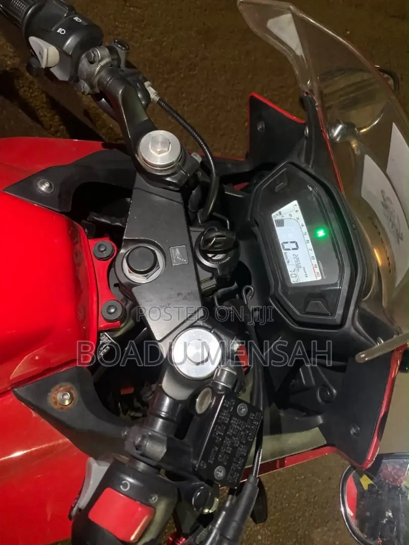 Honda CBR 2019 Red