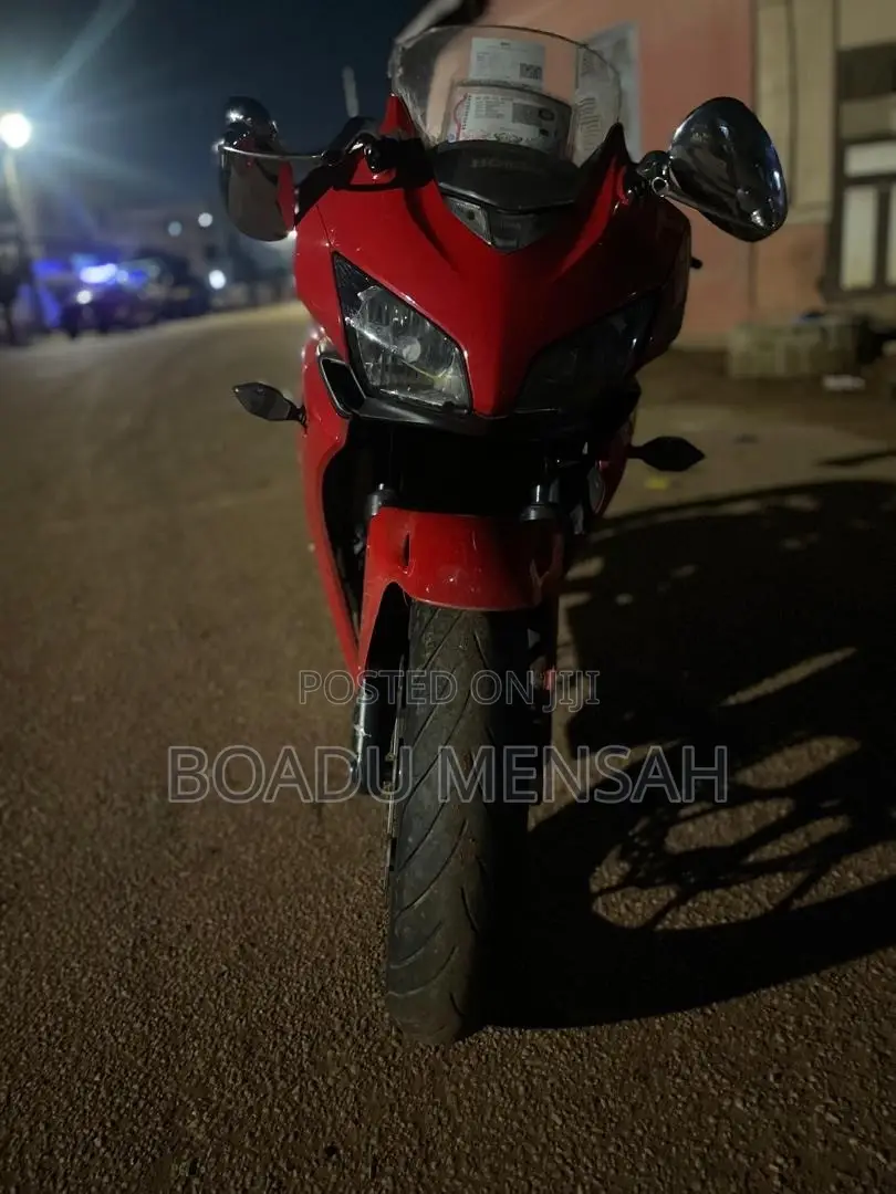 Honda CBR 2019 Red