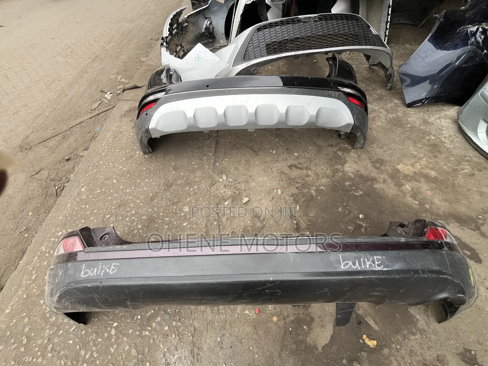 Toyota RAV4 2016-2018 Back Bumper Complete Available
