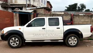 Nissan Hardbody 2008 White