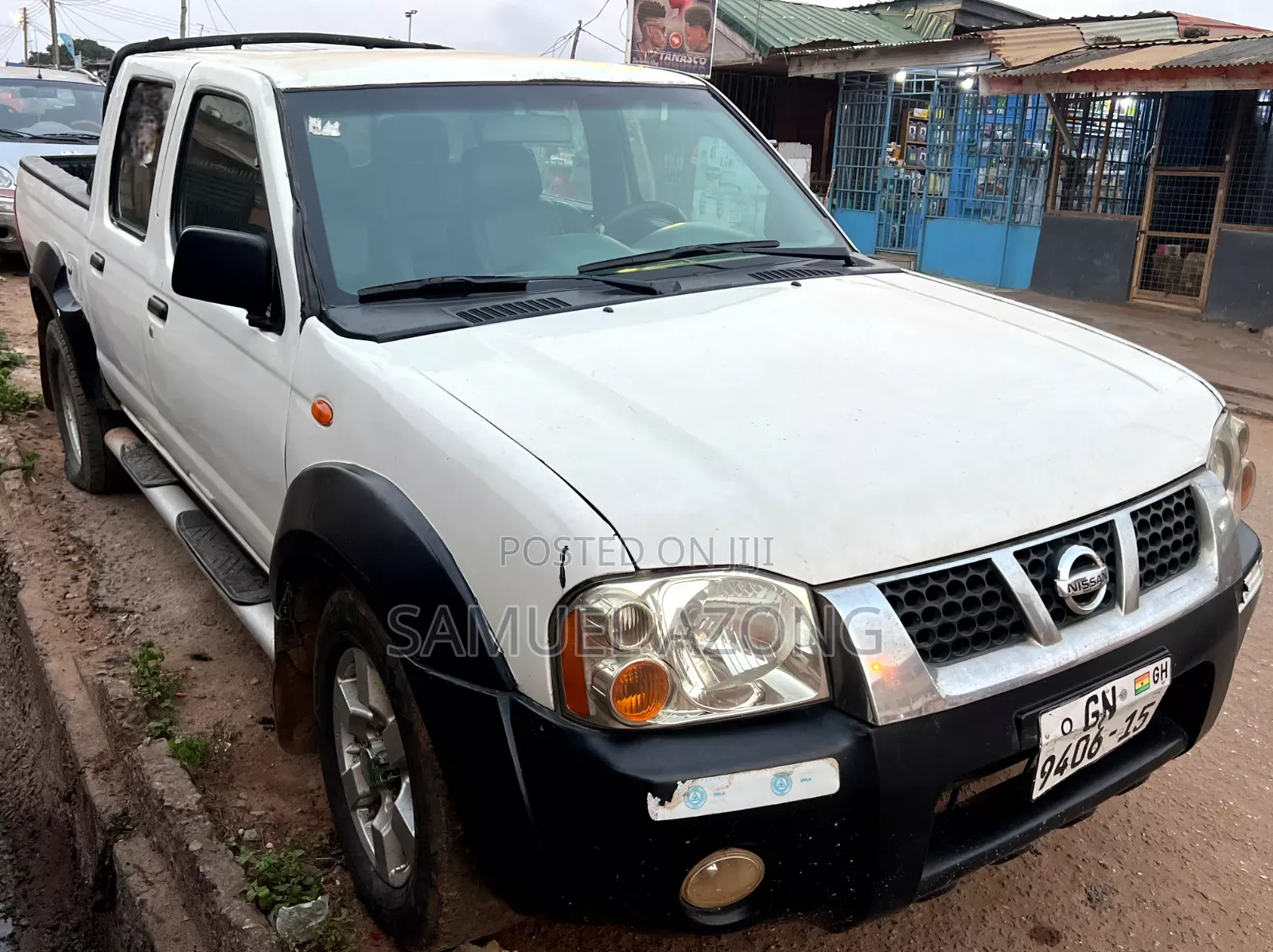 Nissan Hardbody 2008 White