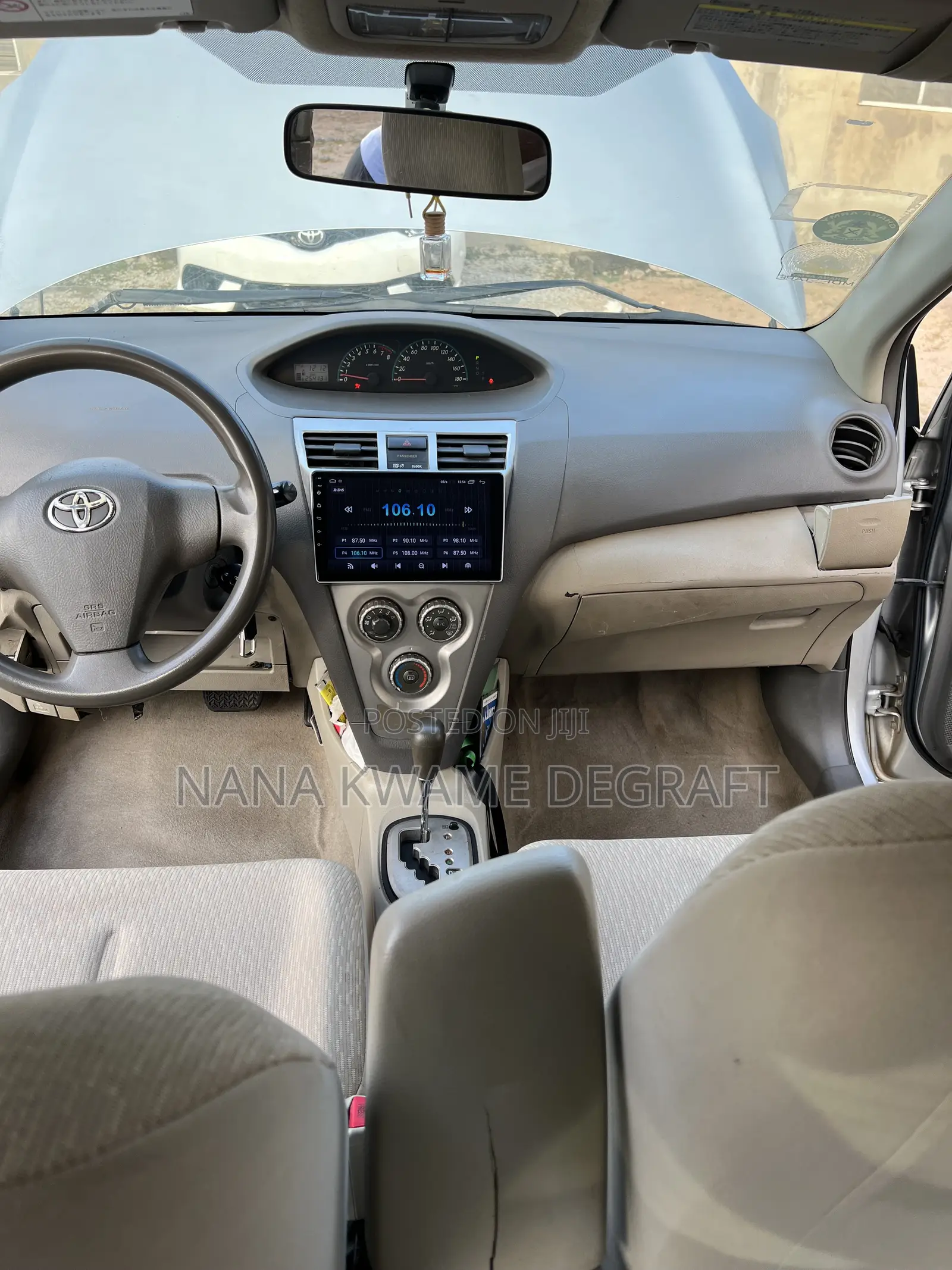 Toyota Belta 2012 Silver