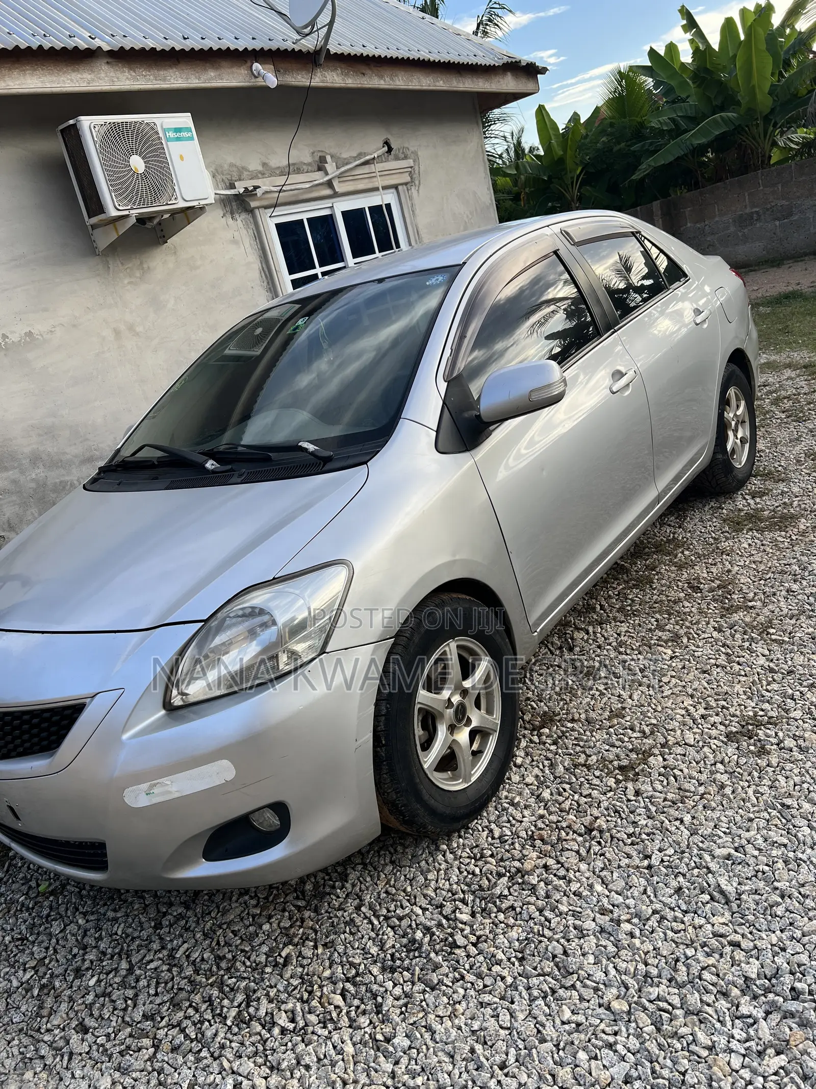 Toyota Belta 2012 Silver