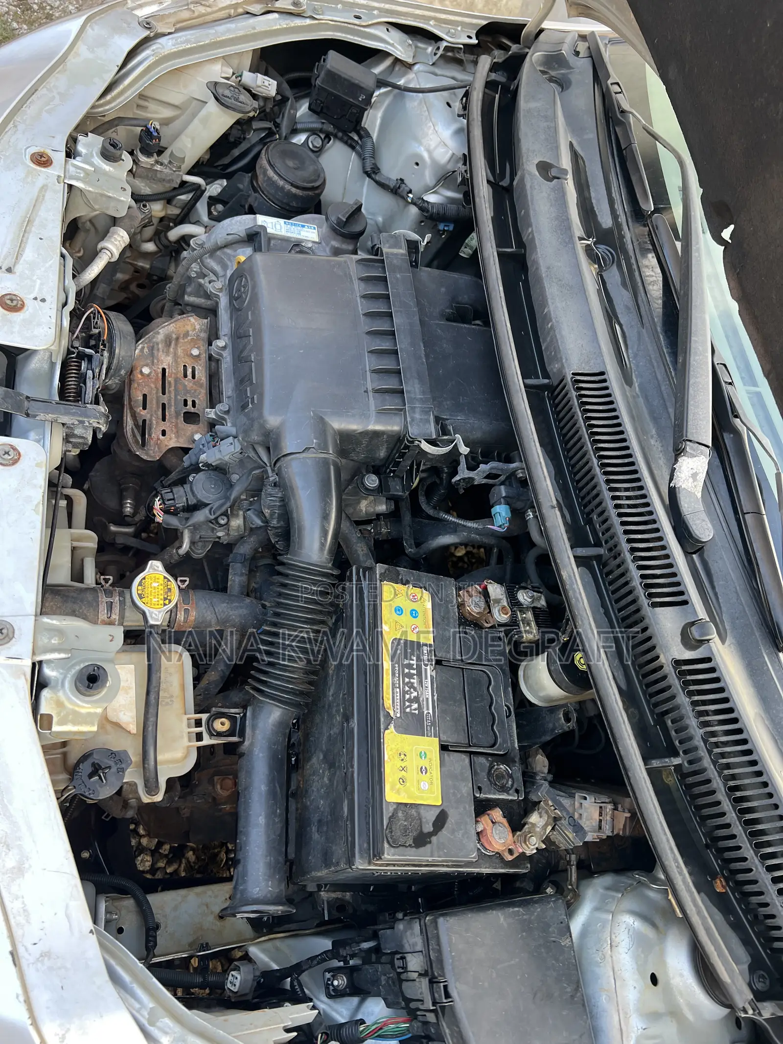 Toyota Belta 2012 Silver