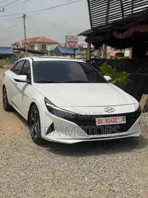 Hyundai Elantra Limited 2021 White