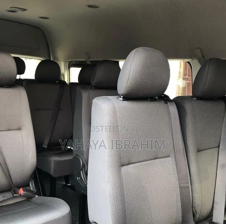 Toyota HiAce 2019 White