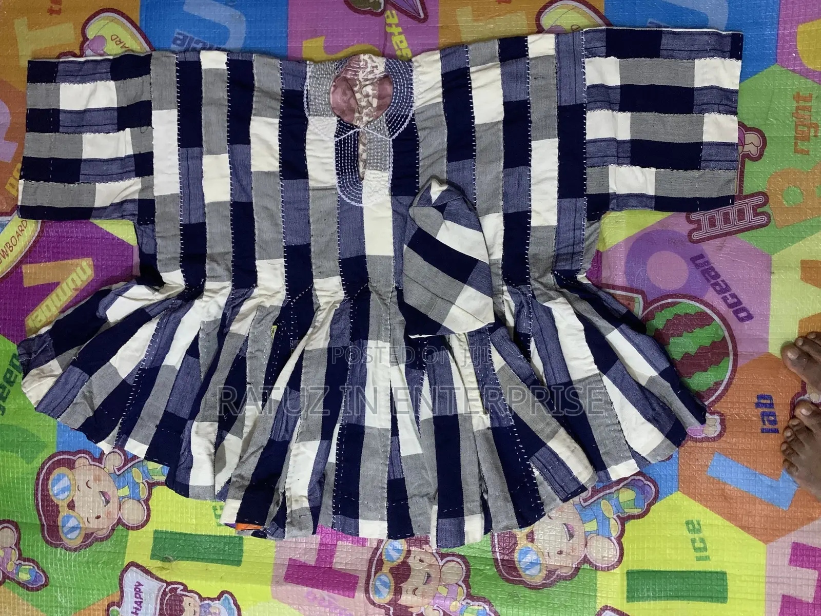 Sleeved Smocks for Men (Small Size)