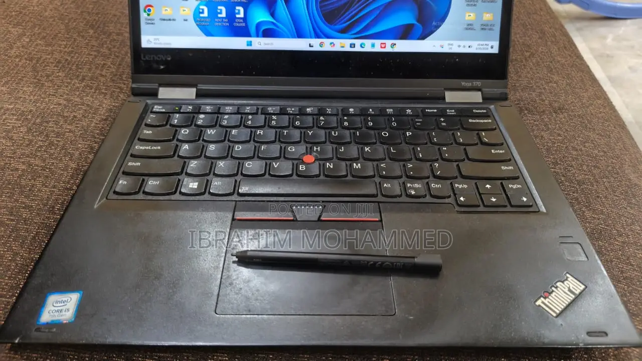 Laptop Lenovo ThinkPad Yoga 370 8GB Intel Core i5 HDD 512GB