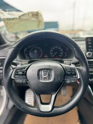 Honda Accord Sport (2.0L 4cyl Turbo 10A) 2019 White