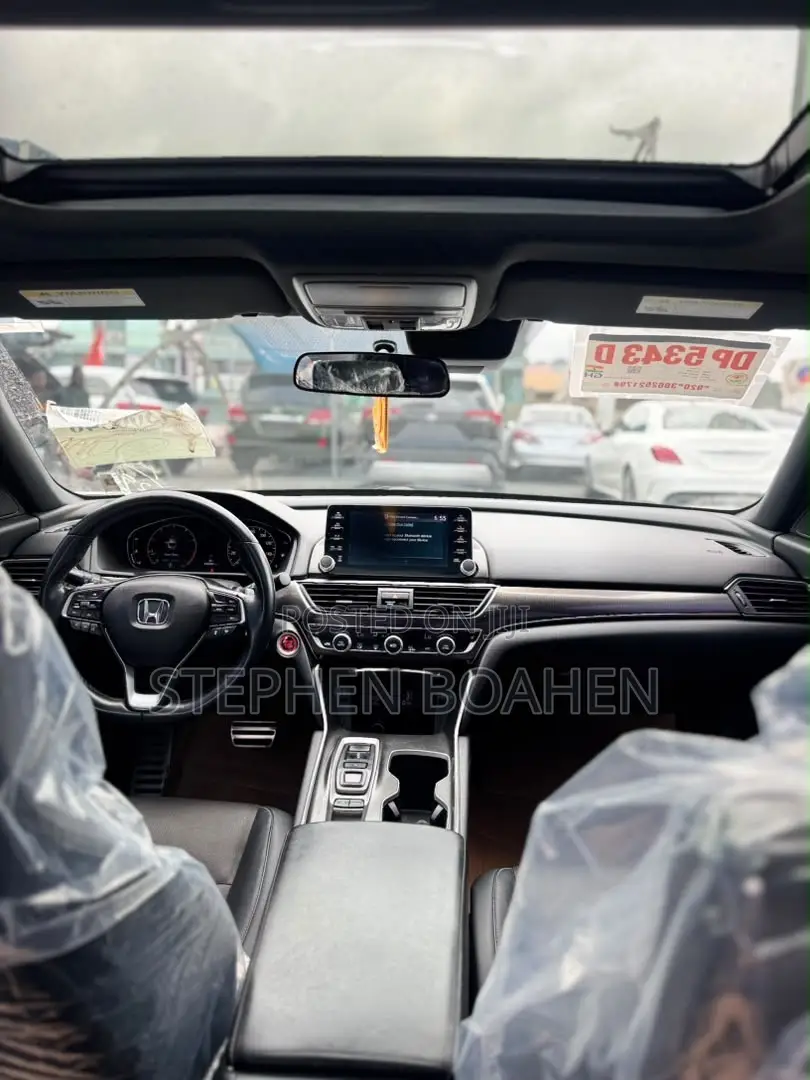 Honda Accord Sport (2.0L 4cyl Turbo 10A) 2019 White