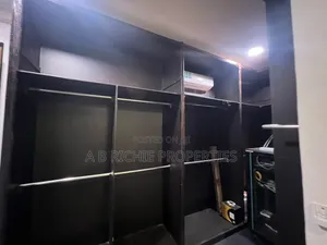 8bdrm Mansion in Ab Richie Properties, Tseaddo for rent