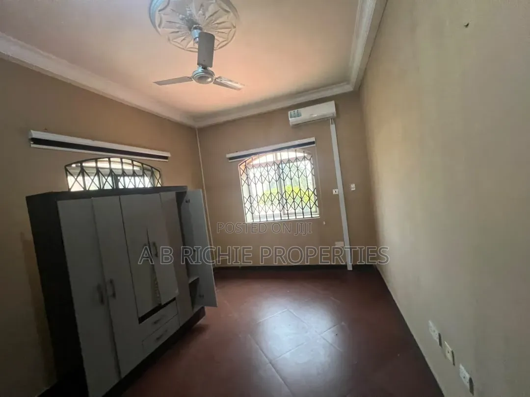 8bdrm Mansion in Ab Richie Properties, Tseaddo for rent