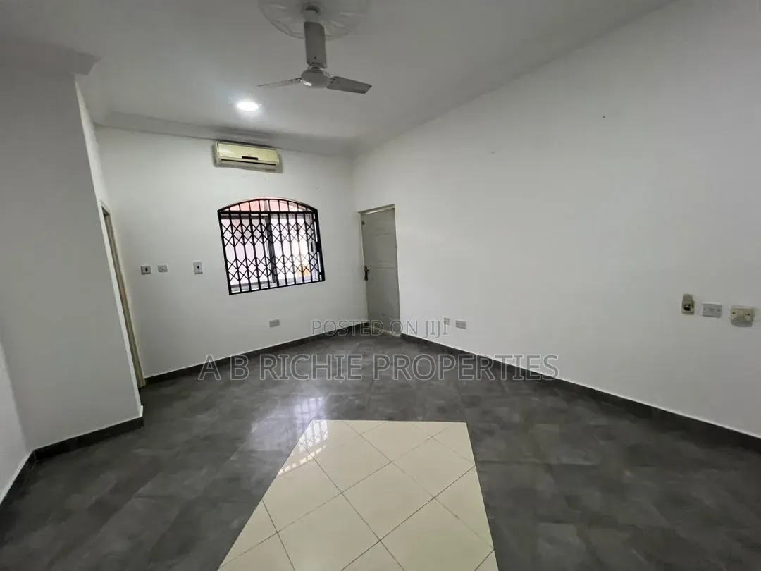 8bdrm Mansion in Ab Richie Properties, Tseaddo for rent