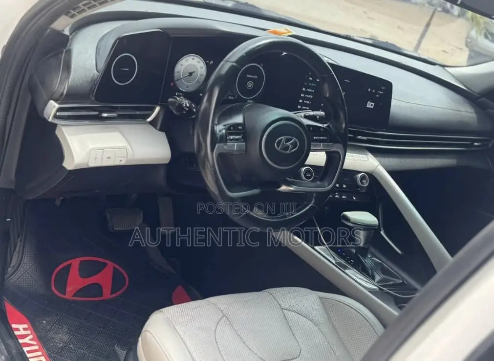 Hyundai Elantra Limited 2021 White