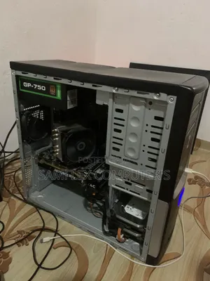 Desktop Computer Asus 16GB Intel Core i7 SSD 256GB