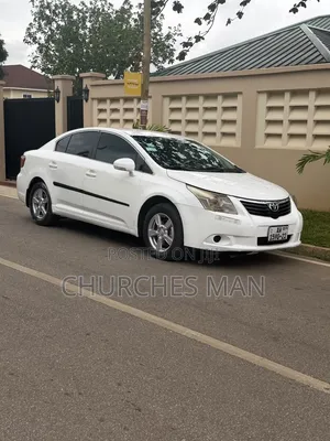 Toyota Avensis 2015 White