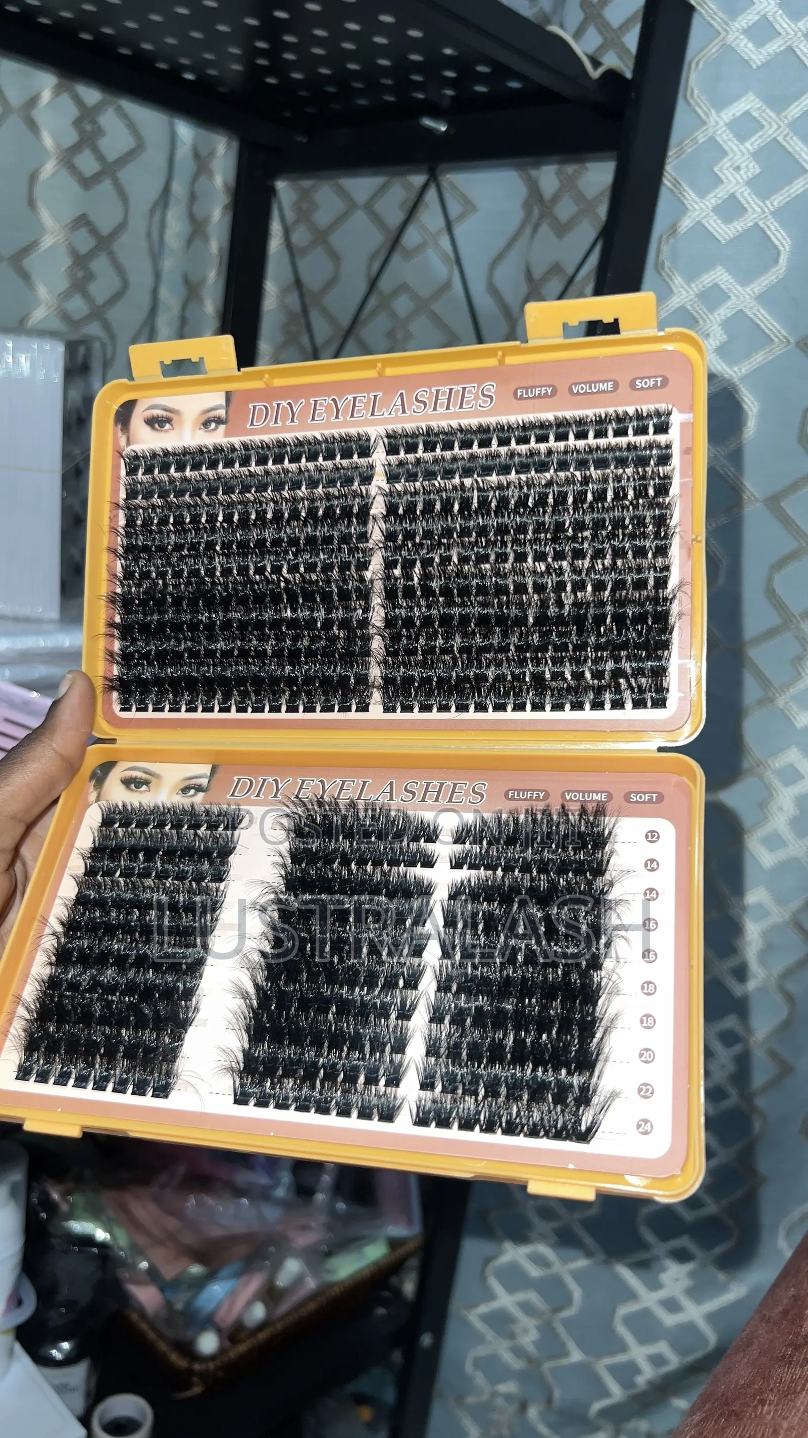 Volume Cluster Lash Booklet