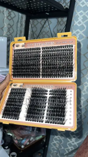 Volume Cluster Lash Booklet