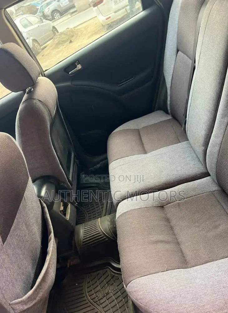 Toyota Matrix 2007 Silver