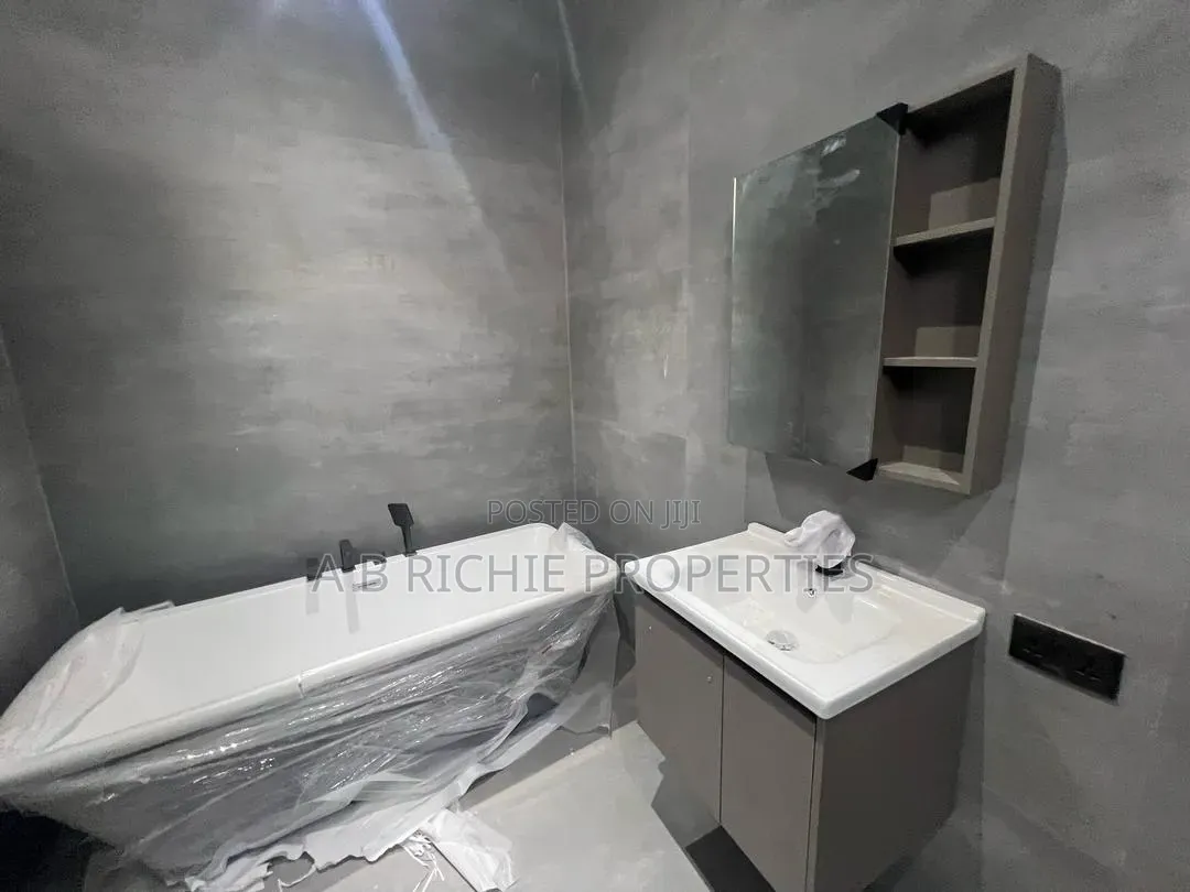 4bdrm House in Ab Richie Properties, Tseaddo for sale