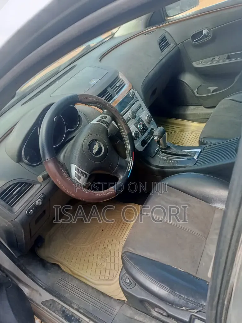 Chevrolet Malibu 2010 Silver