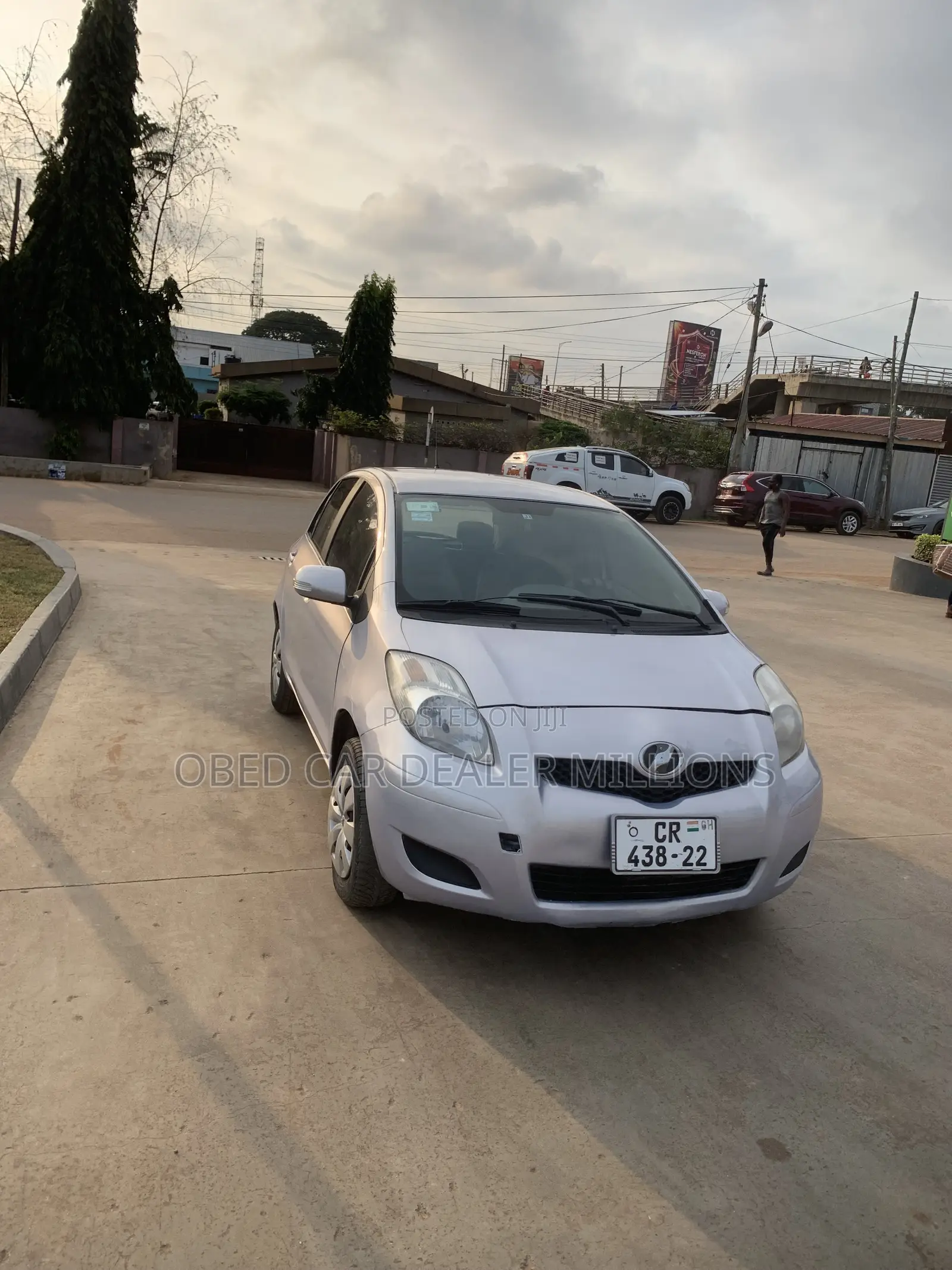 Toyota Vitz 2010 Gray