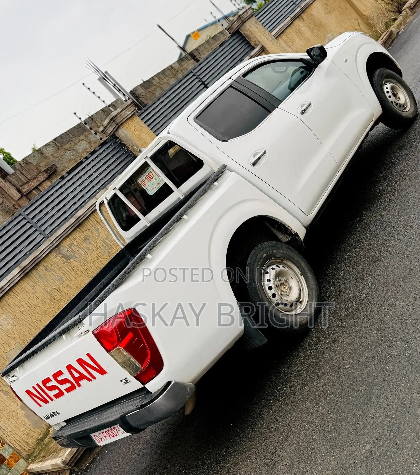 Nissan Navara 2017 White
